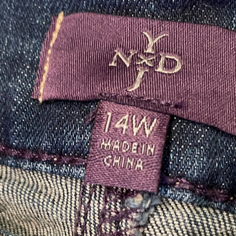 Not your daughters jeans NYDJ 14W Crop